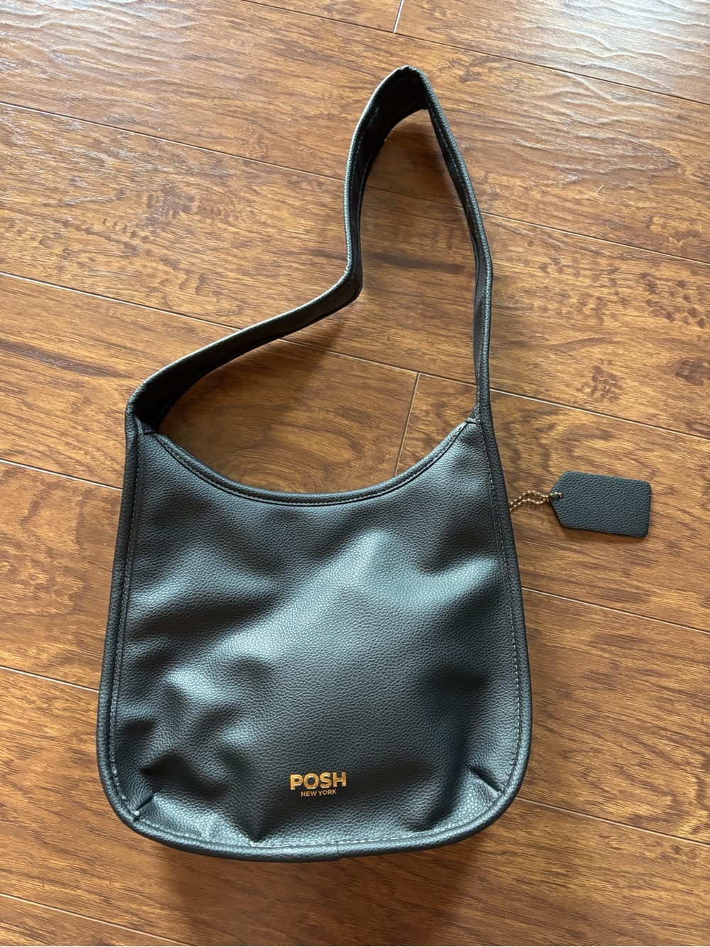 Posh New York Black Leather Shoulder Bag